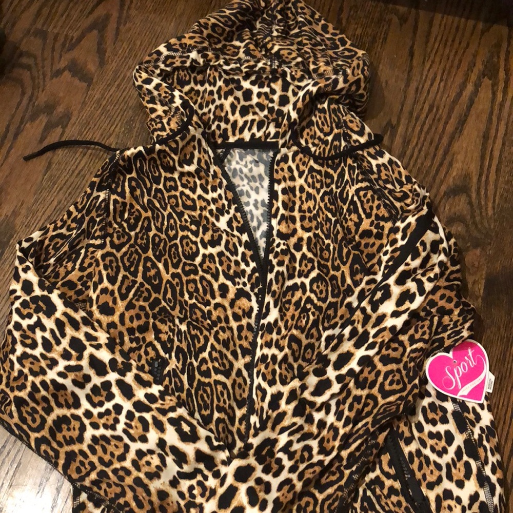 Cheetah juice couture workout outfit